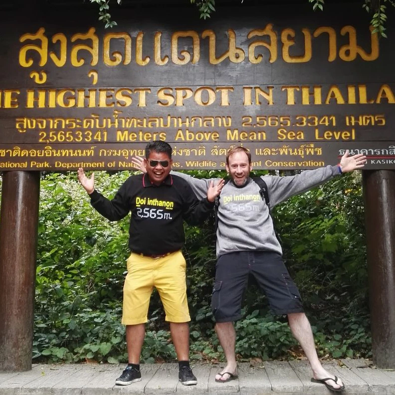 ไกด์นำเที่ยวพูดภาษาอังกฤษ ตัวช่วยสำคัญที่ทำให้ทริปของคุณสมบูรณ์แบบ